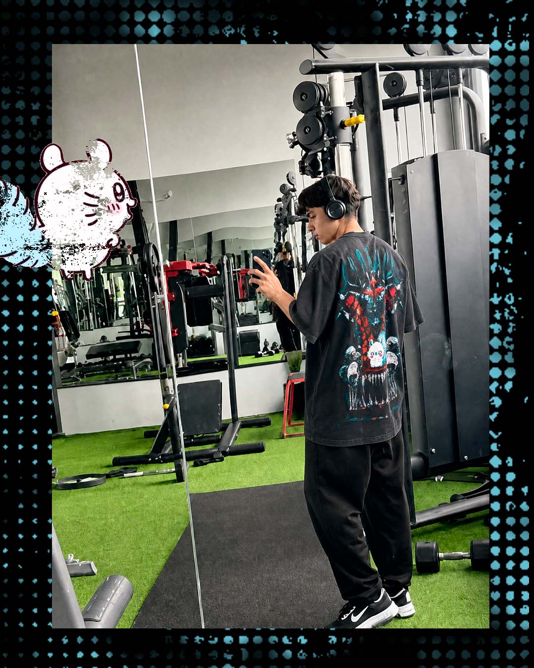 HEBI T SHIRT